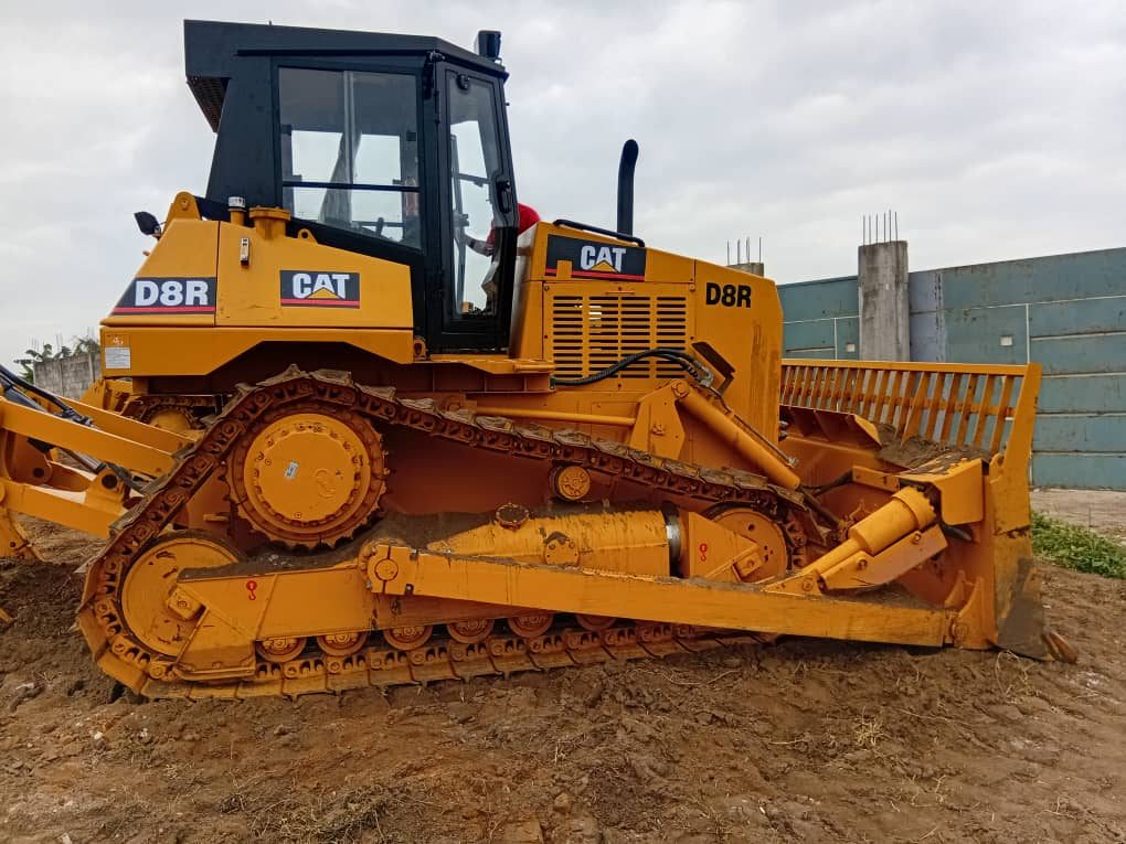 Bulldozer Caterpillar D8R - maintenance préventive
