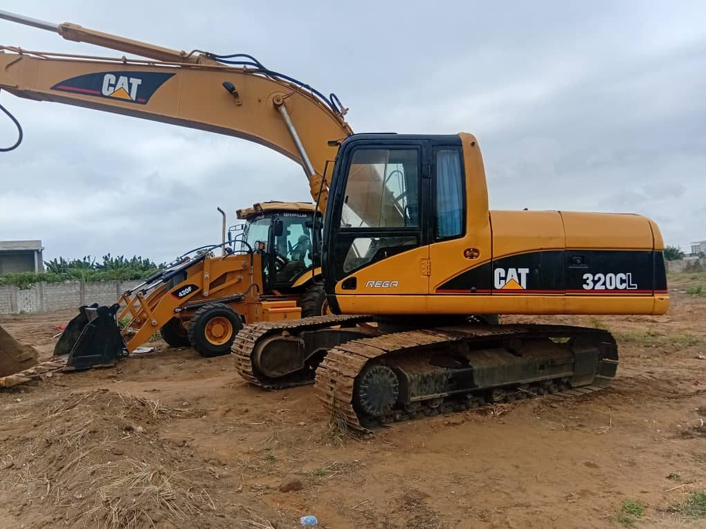 Pelle CAT 320CL - entretien parc d'engins
